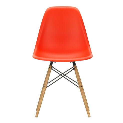 Cadeira Eames em Plástico DSW / Base maple